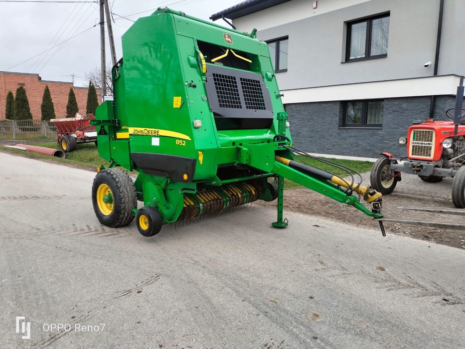 Prasa John Deere 852  rok 2010transport gratis