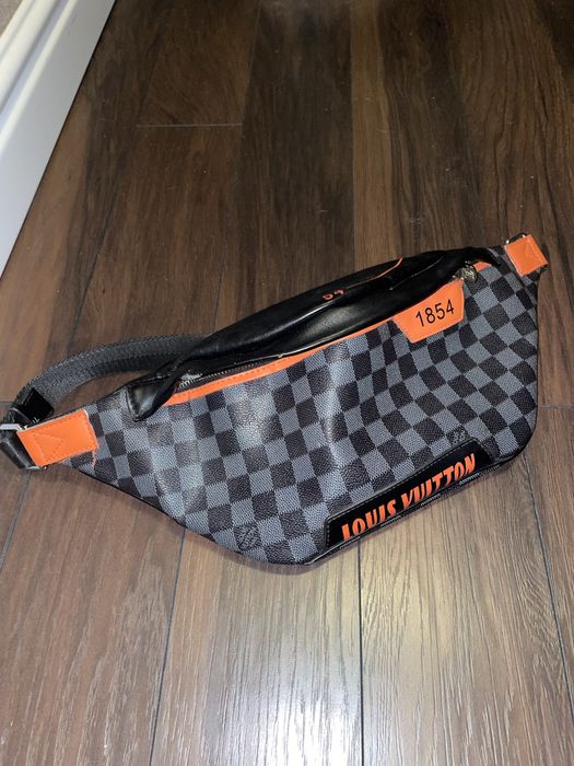 Продам сумку/бананку LOUIS VUITTON