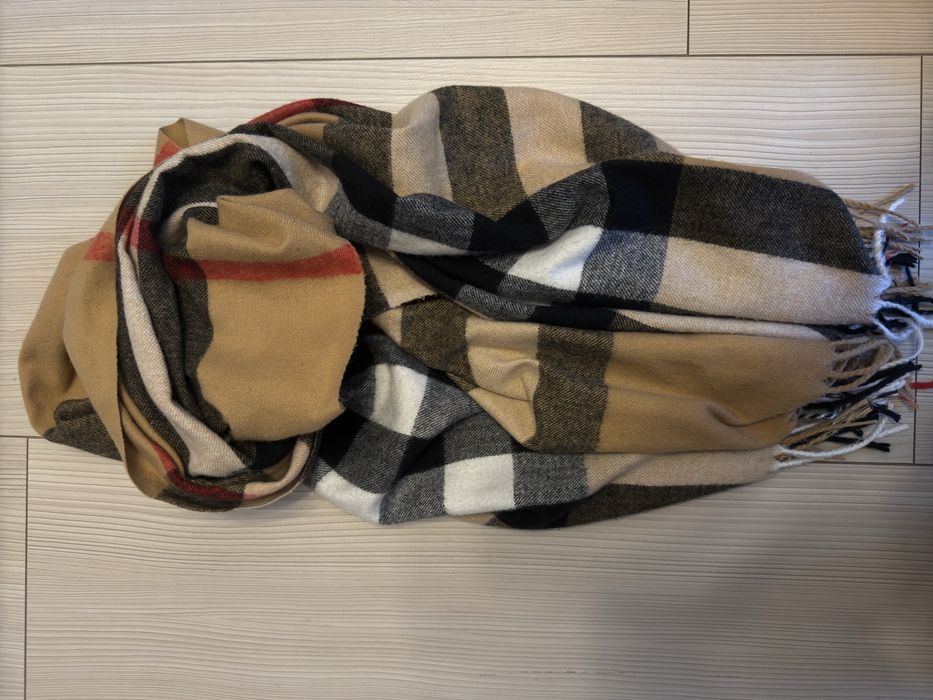 Кашеміровий шарф Burberry (100% кашемір, Made in Scotland)