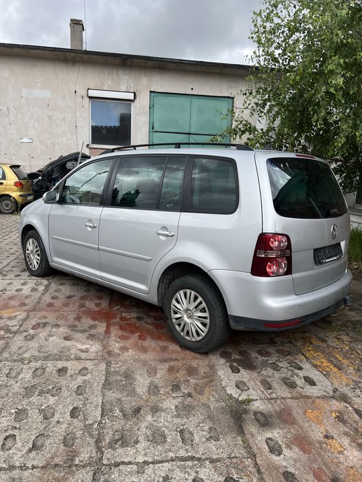 Volkswagen Touran 1.9 TDI 7 osobowy manual 2007 lift hak