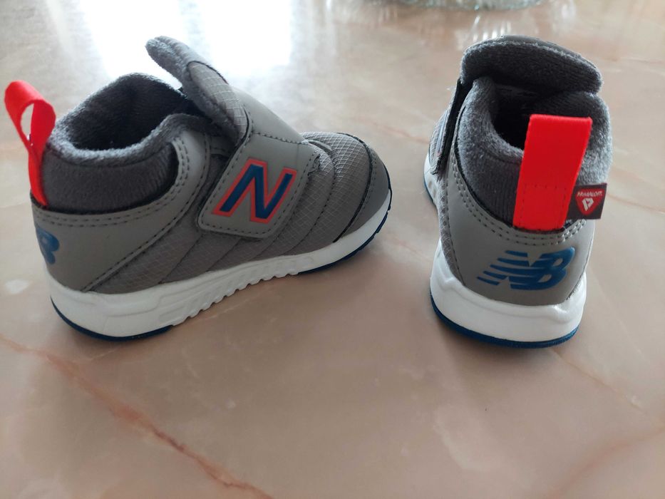 Buty dziecięce sportowe NB r. 22,5