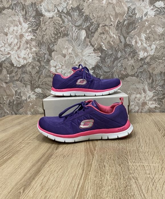 Skechers р.38 -39 кросівки кроси кроссовки