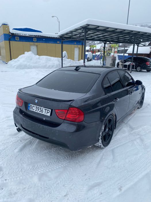 Продам BMW е90 рест