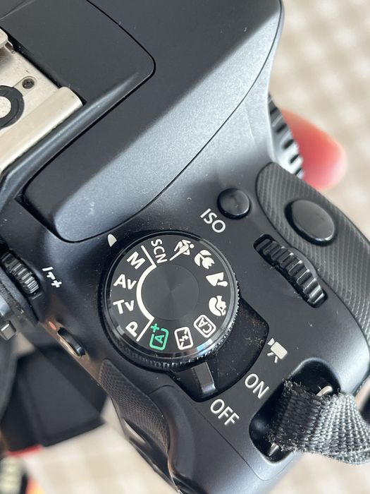 Canon EOS 100D + objetivas Ef 18-55mm e 50mm f1.8