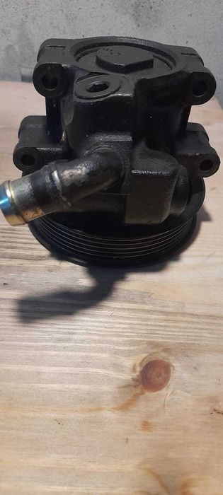 Bomba direção hiraulica ford focus 2003