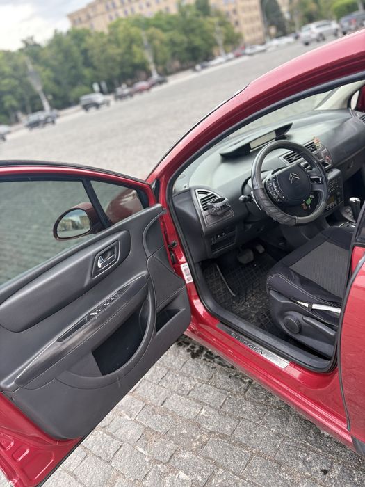 Продам надійний сімейний автомобіль