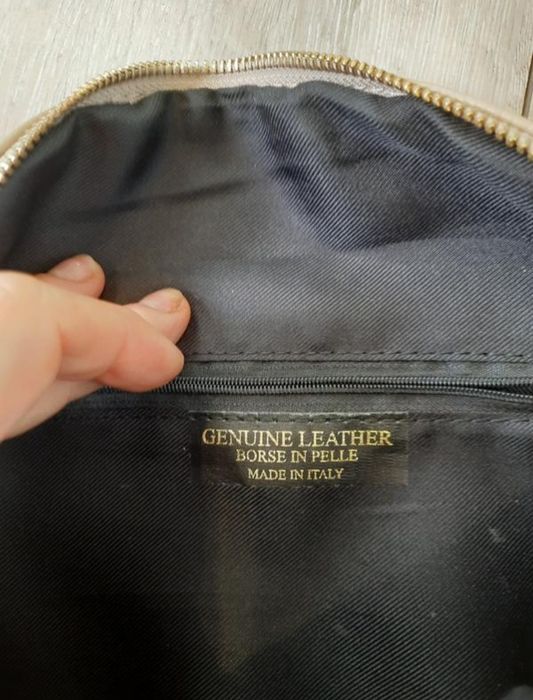 Сумка- бананка, кожанная.