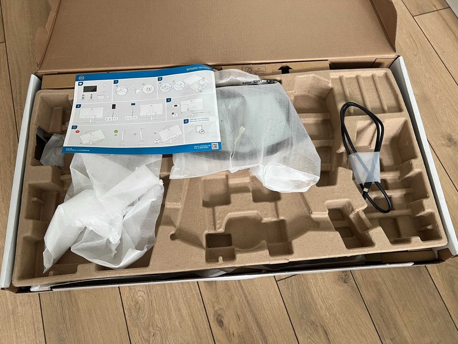 Monitor Dell S2722QC