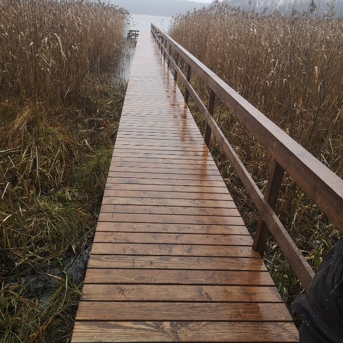 Budowa pomostów -wbijanie pali