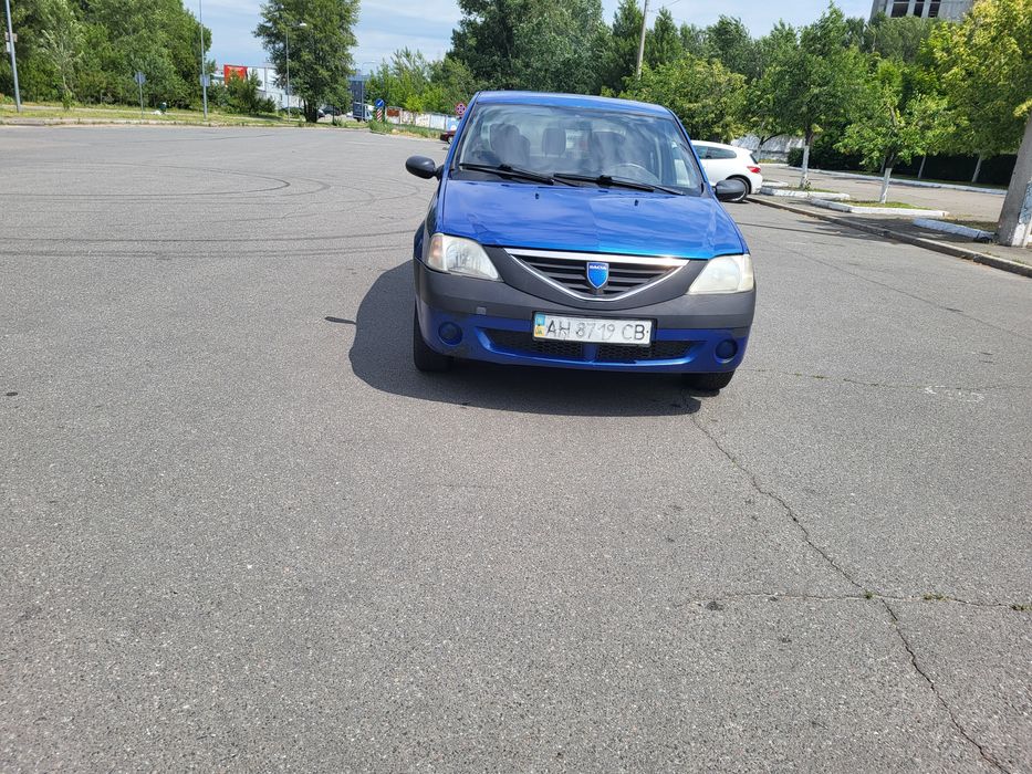 Продам дачія логан один власник з салону