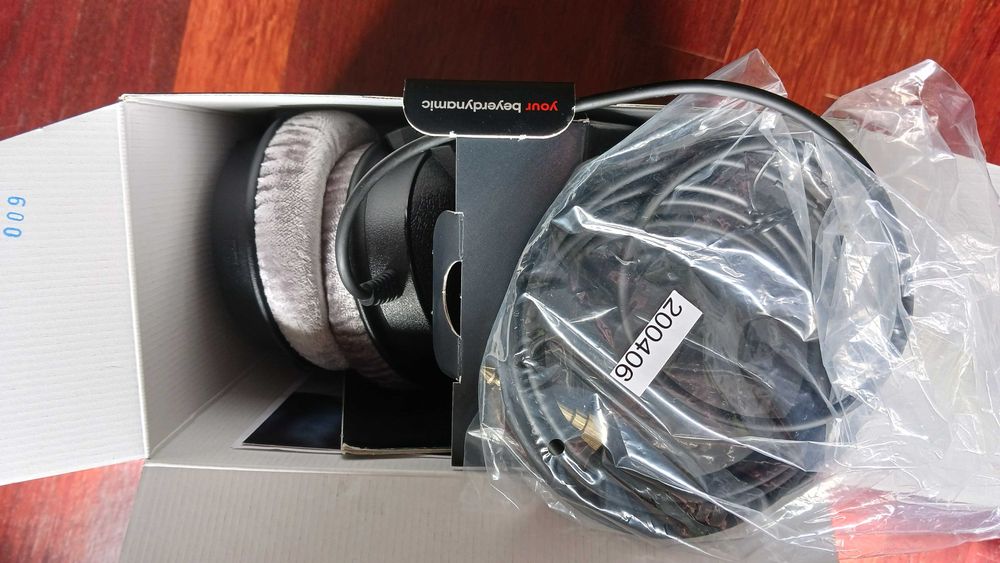 Auscultadores HI FI Beyerdynamic - DT 770 Pro 80 Ohm