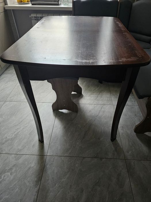 Продам дерев'яний стіл