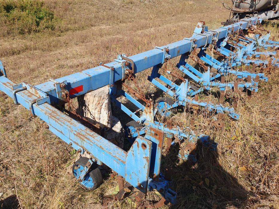 Прополочний культиватор КРН-5,6 .