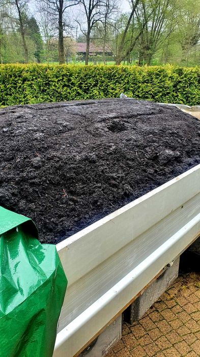 bio nawóz eko kompost, substrat torfowy, ziemia,trawnik