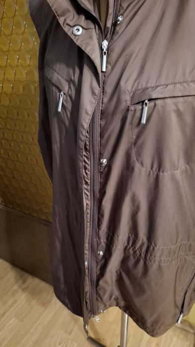 Bezrękawnik damski.