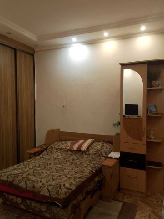Продам часть дома на Слободке.
