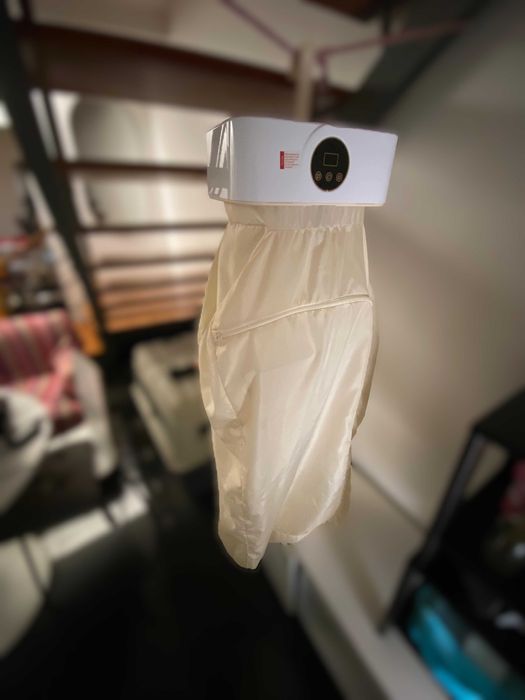 Secador de Roupa Dobrável com Tomada + Percha Extra