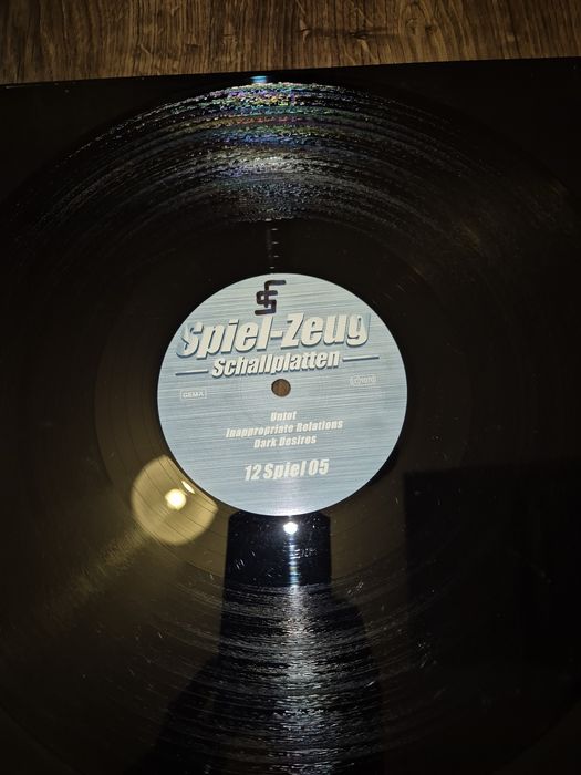 Clemens Neufeld - Untot [Spiel-Zeug] (winyl - techno)