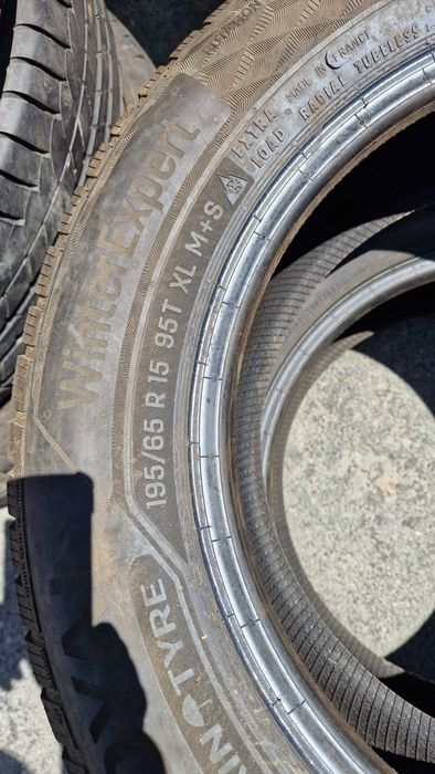 À venda vários pneus em excelente estado r15 r16