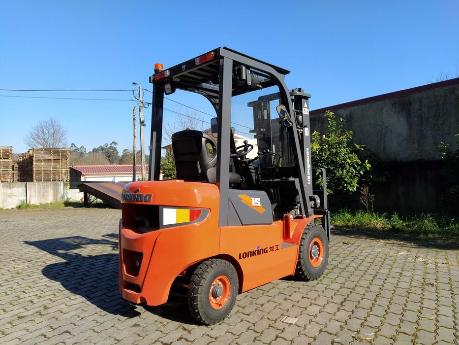 Empilhador 1.5 isuzu