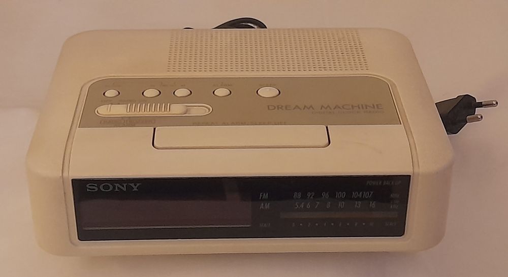 Radio  de mesinha Sony