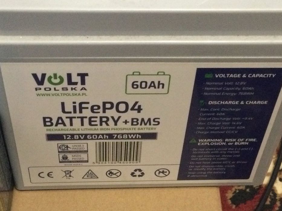 Инвектор VOLT Polska 2 кв и аккомулятор 60 A