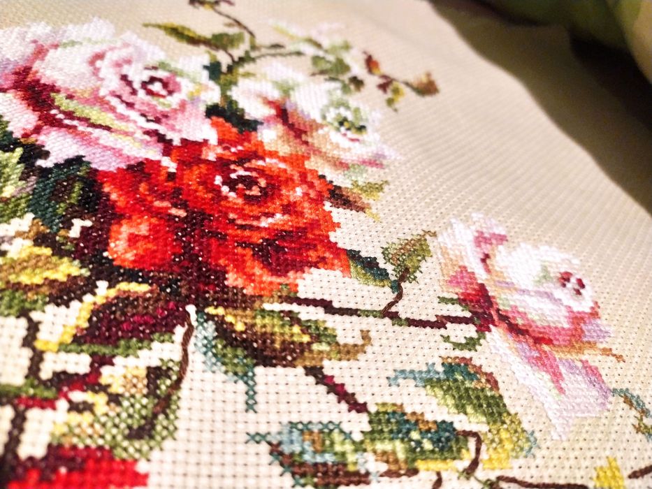 Вышитая картина крестиком без рамки "Мелодия любви"