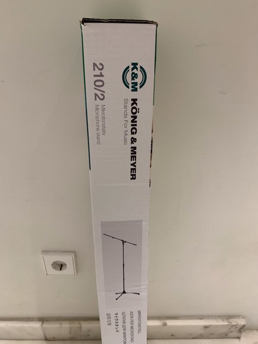 K&M 210/2 – Suporte de Microfone Profissional