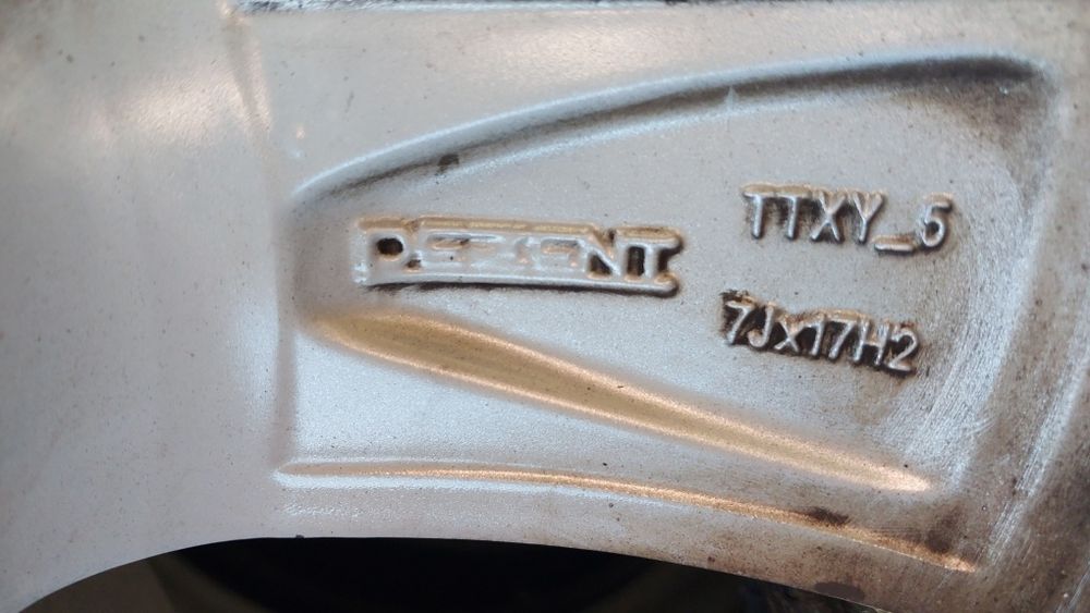 Alufelgi Dezent 5x112 7J17 ET40 VW SEAT AUDI SKODA