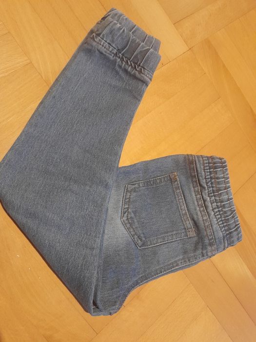 Joggery chłopięce r 110, jeansowe