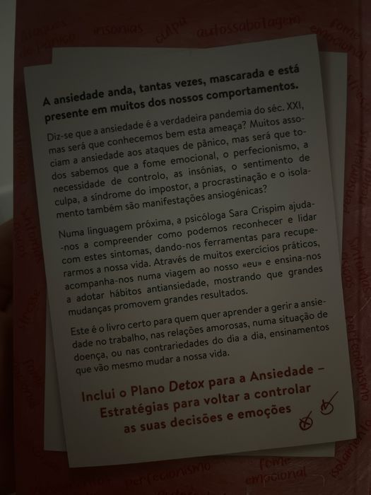 Vendo livro - A ansiedade não manda em mim! Sara Crispim