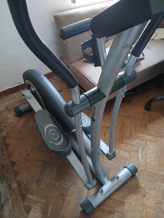 Elíptico Domyos EN957 em perfeito funcionamento