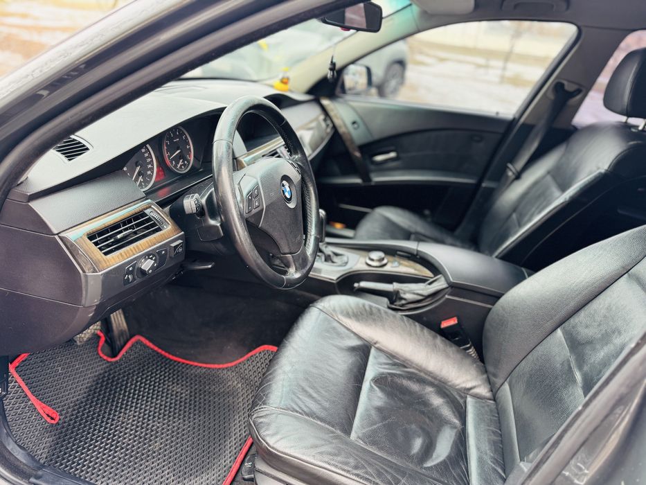 БМВ Е60 2.5 автомат