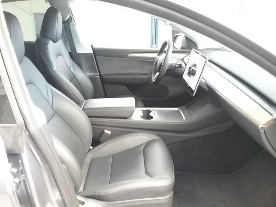 Tesla Model Y Long Range Dual Motor AWD