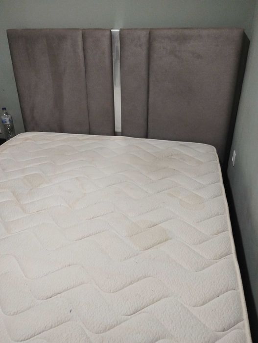Cama casal 160×200 Estofada (Paços de Ferreira) + Colchão Lusocolchões como novo