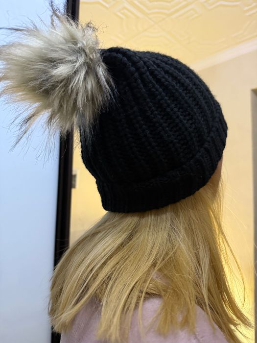 Зимова шапка. Чорна