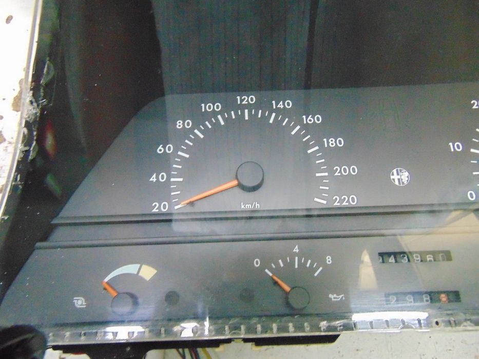Alfa romeo 164 conta km´s/Pala