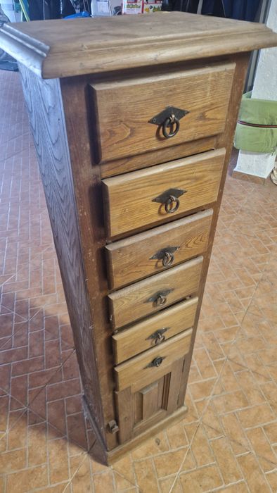 Móvel gavetas rústico