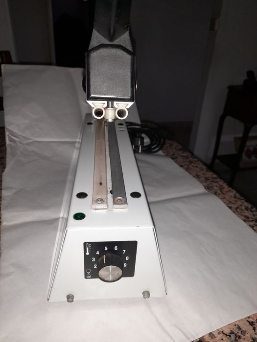 Máquina  de fechar sacos  23 5 cm