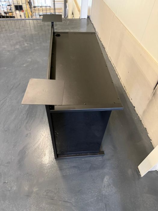 Stół DJ / aluminiowe stanowisko DJ – NOWE – , składane