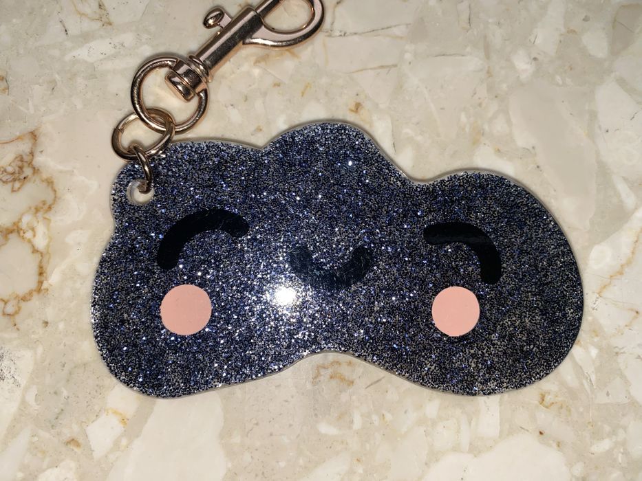 Breloczek chmura z uśmiechem Monki