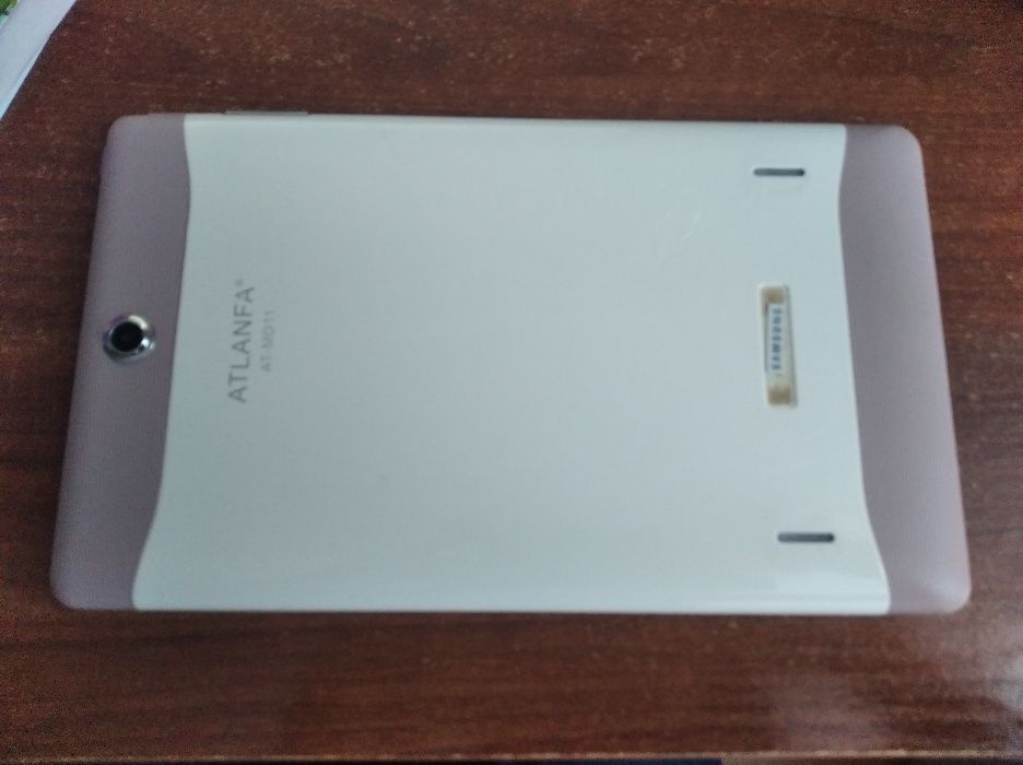 Продам на запчастини планшет