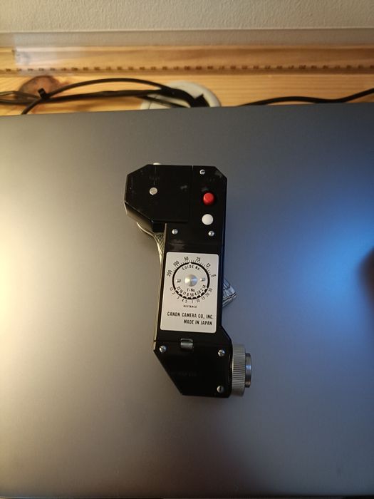 Vendo Flash.V2 para máquina Canon7, em excelente estado