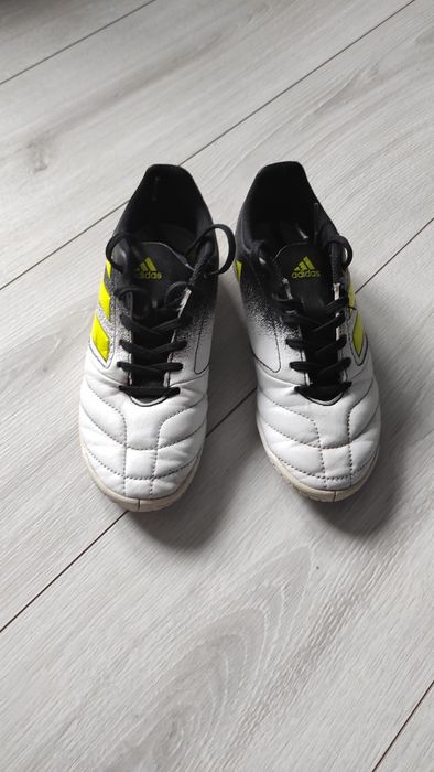 Buty halowe adidas roz 35