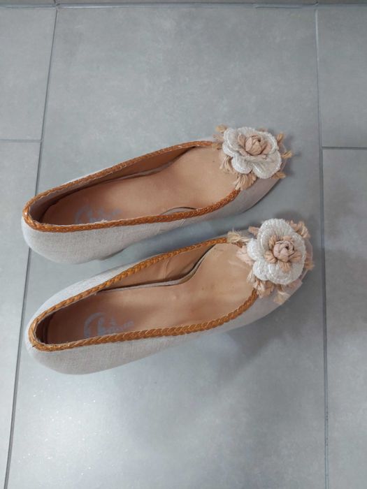 Buty damskie Bata. Rozmiar 40.