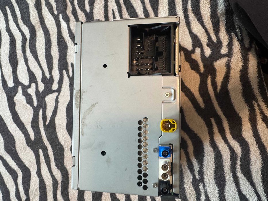 Radio VW MIB2 PQ STD2 wersja z DAB wraz z całym zestawem do retrofit