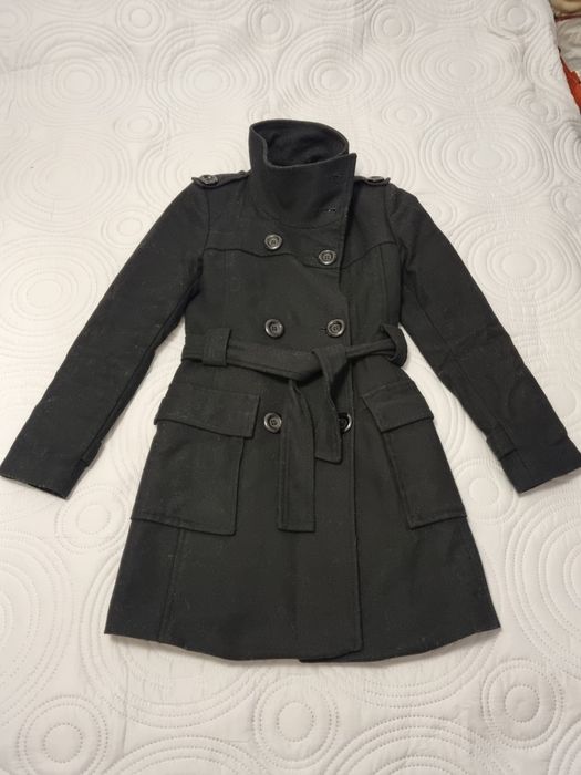 Czarny płaszcz, rozmiar 36