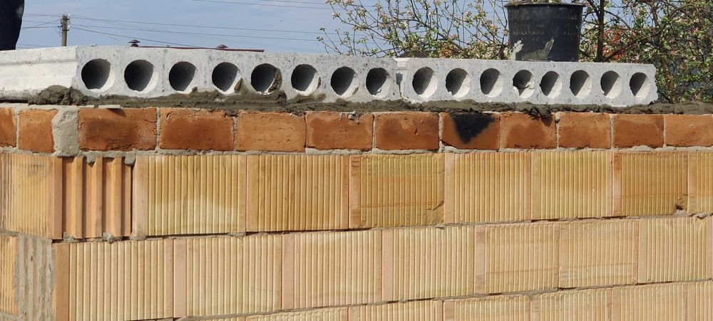 Плити перекриття Панелі перекриття Плиты перекрытия Панели Пустотелые