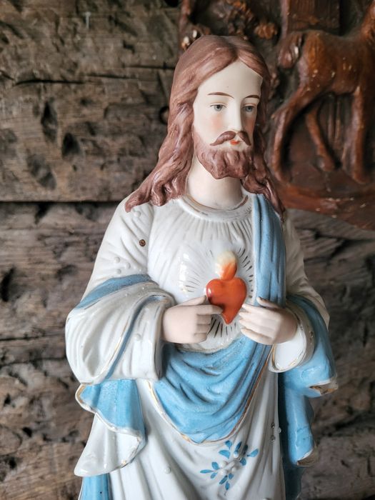 Piękna biskwitowa figurka Najświętsze Serce Pan Jezus