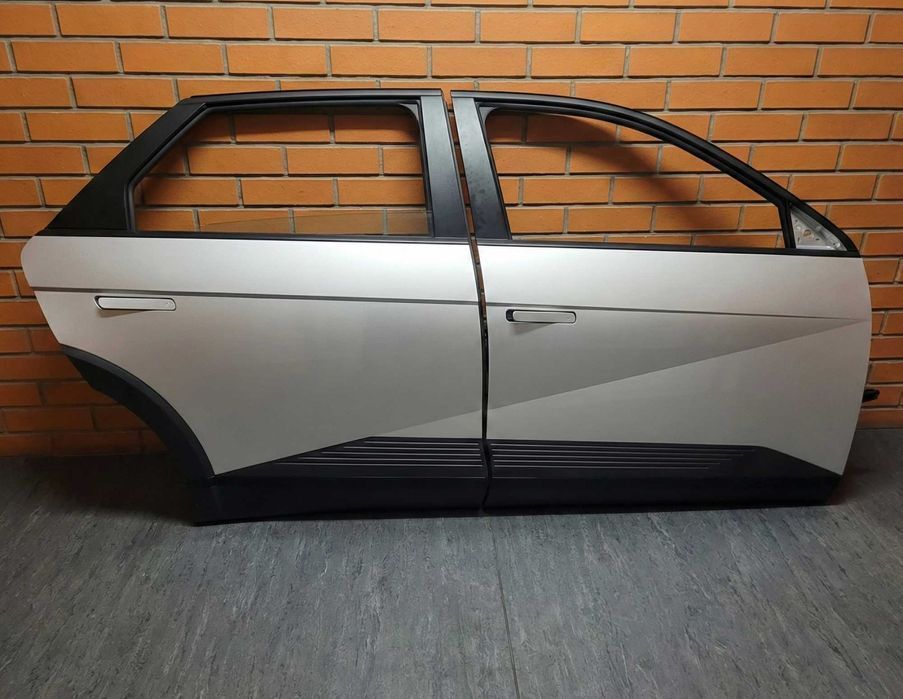 Двері Hyundai Ioniq 5 передні або задні праві ліві разборка